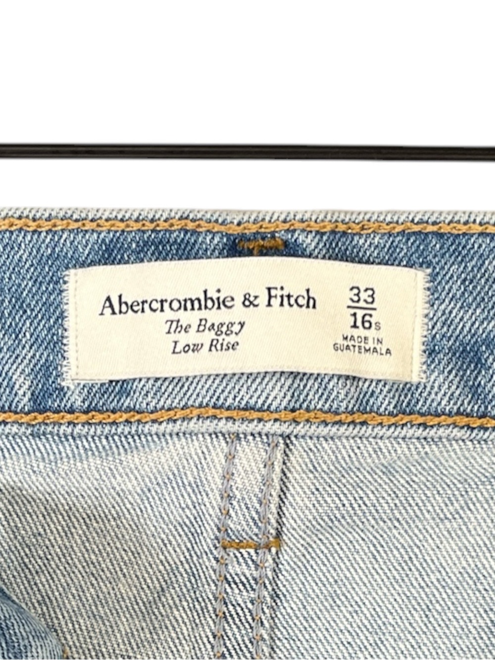 Abercrombie & Fitch The Baggy Low Rise Jean With Cuffed Hem Size 33/16S Short - Picture 6 of 8